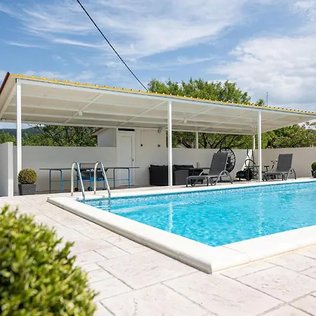 Gorgeous In With Wifi Holiday home *