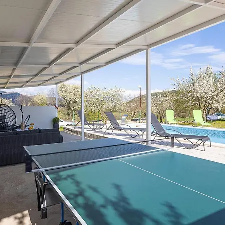 Holiday home Gorgeous In With Wifi *