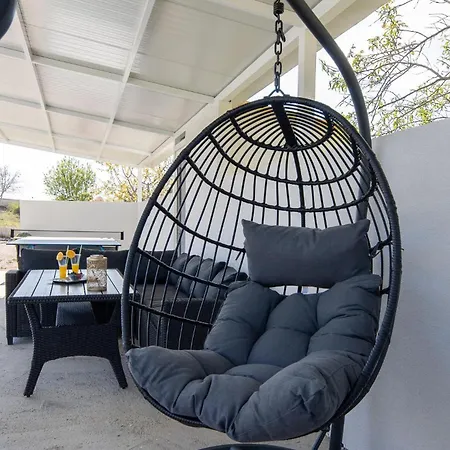 Gorgeous In With Wifi Holiday home